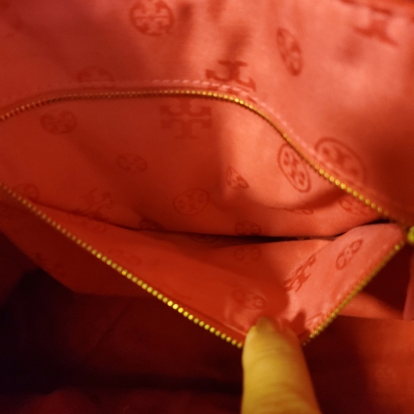 Tory Burch HOT PINK **HANDBAG!!! - Picture 8 of 9